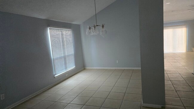 Photo - 15135 Beechnut St