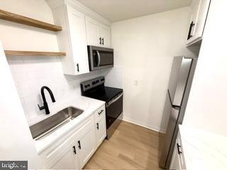 Photo - 250 W 5th St