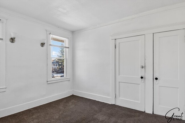 Photo - 74-74 Pilgrim St