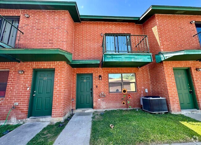 Building Photo - 8915 McPherson Rd Unit 26C Rental