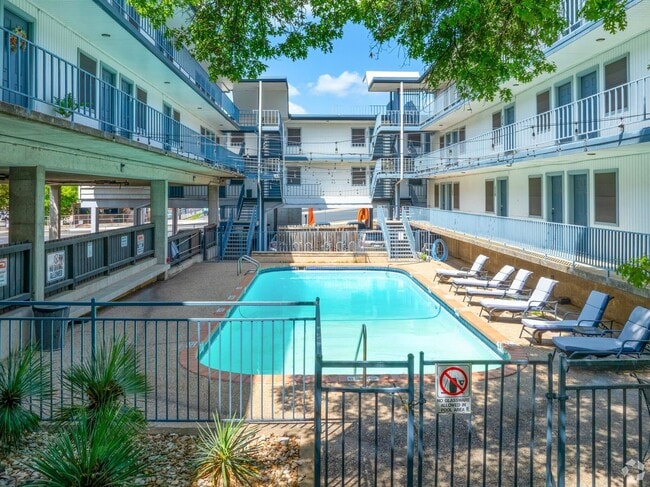 Photo - Eastwood Apartments