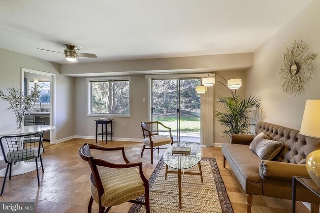Photo - Private and Spacious Condo in Bethesda!