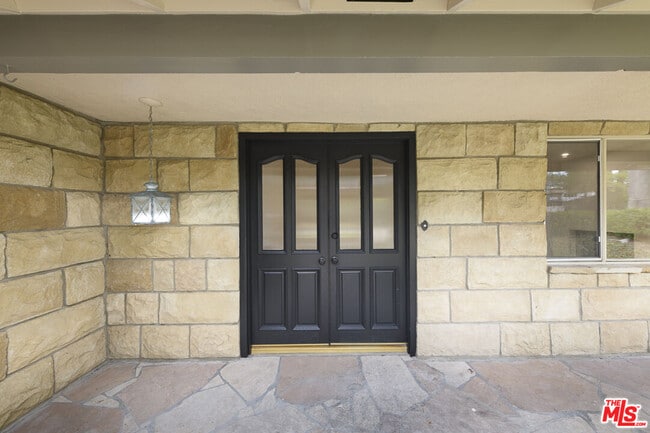 26038 Trana Cir