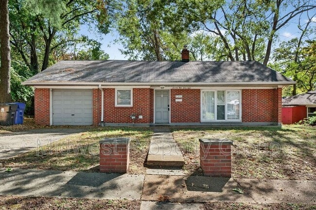 Photo - 7348 Lynn Ave