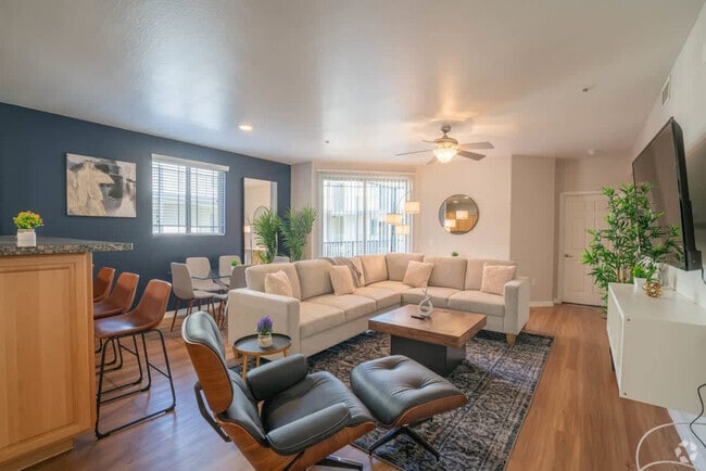 Building Photo - 1275 E University Dr Rental