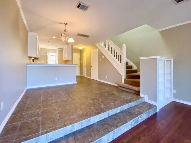 Photo - 1804 Capital Pkwy