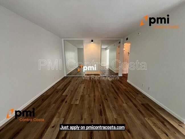 Photo - 470 N Civic Dr Unit Apt 204
