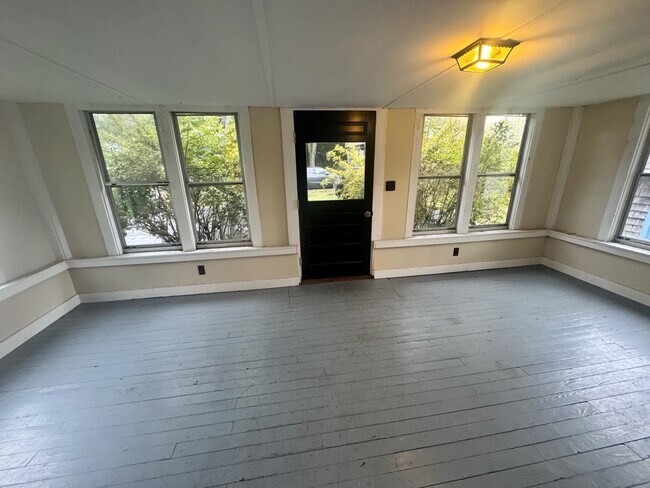 Photo - 138 Leavitt Ave