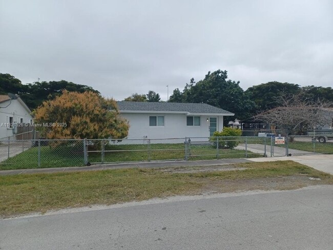 Photo - 11322 SW 203rd Terrace House