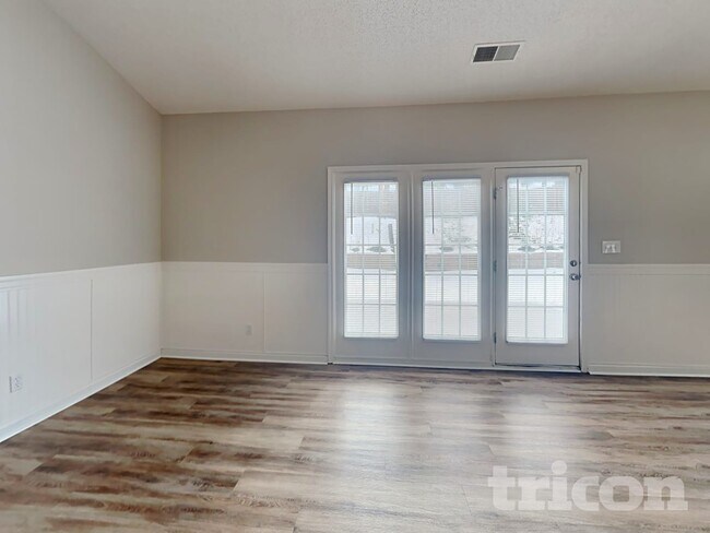 Photo - 153 Devon Forrest Dr