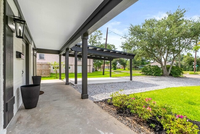 Photo - 503 W Sallier St