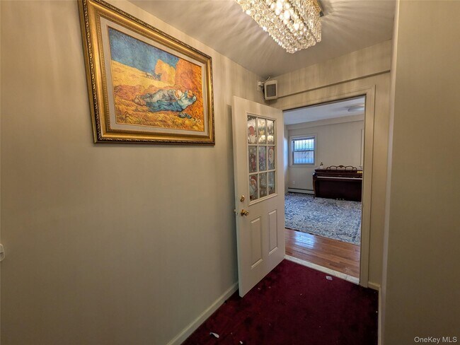 Photo - 50-56-56 Utopia Pkwy