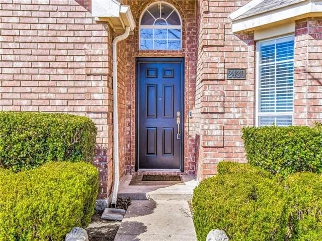 Photo - 2430 Norwich Dr