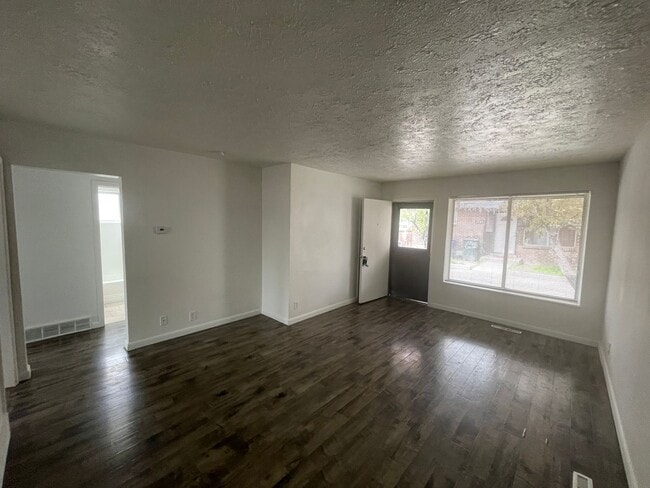 Photo - 1154-1156 Brooklyn Ave Unit 1154