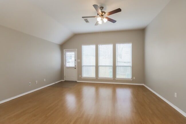 Photo - 15823 Scenic Water Dr