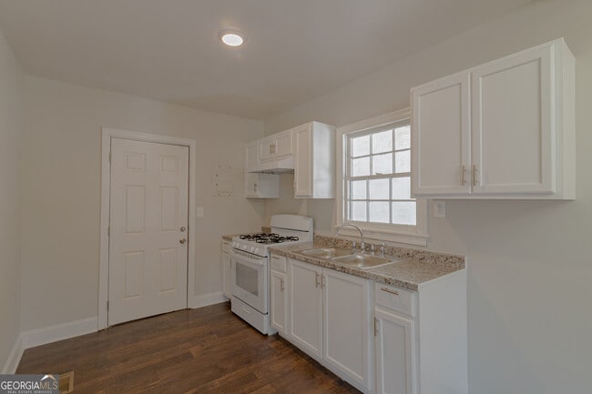 Photo - 1417 Clark Ave