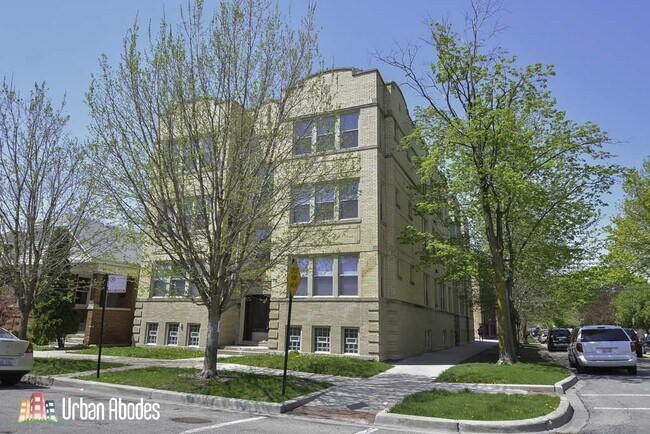 Building Photo - 2958 N Washtenaw Ave Unit J08W Rental