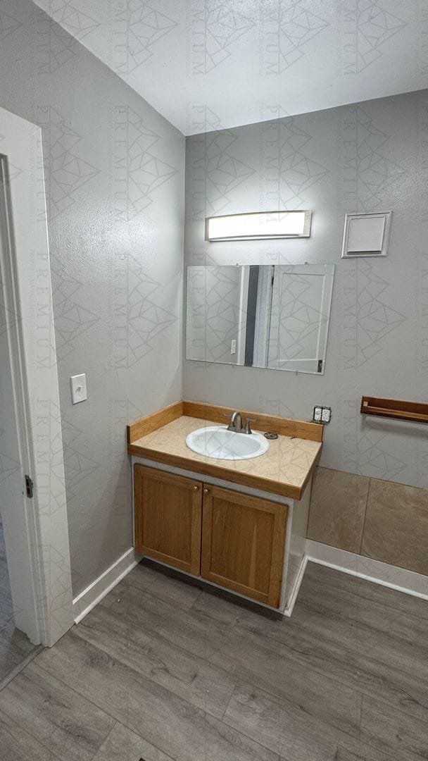 Photo - 409-411 West 9th Street Unit 411 West 9th Street