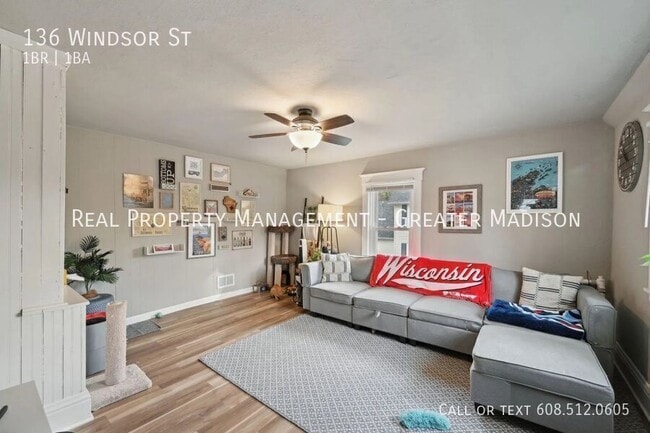 Photo - 136 Windsor St