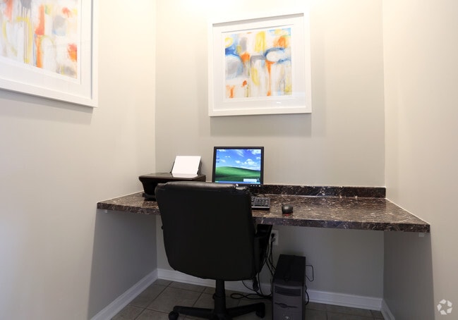 Internet Cafe - Parkwood Village