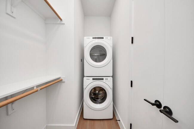 Photo - 2810 Riverby Rd Unit 263