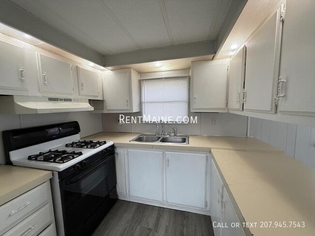 Photo - 799 Stillwater Ave