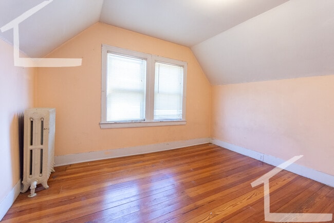 Photo - 34 Newcastle Rd Unit 1