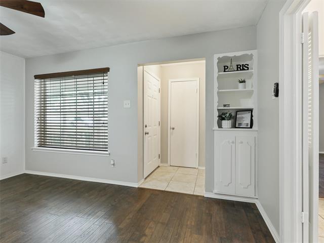 Photo - 7022 Kingsbury Dr