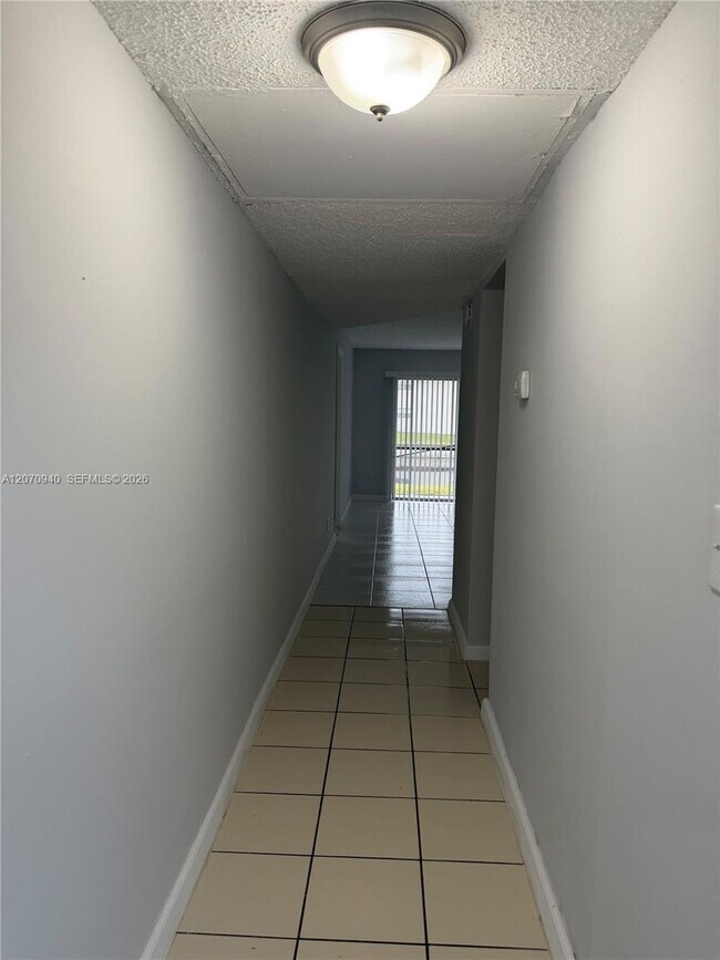 Photo - 7925 S Colony Cir Unidad 108