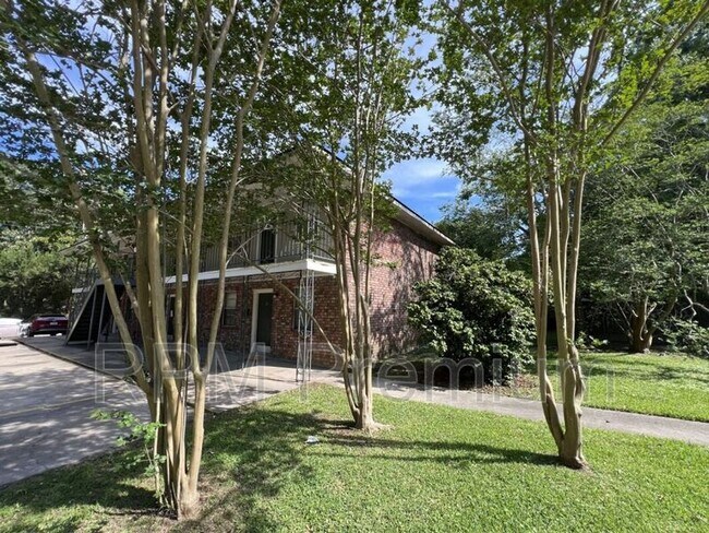 Photo - 4133 Lee St Unit 17
