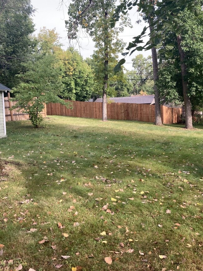 Photo - 630 W 7th Ave