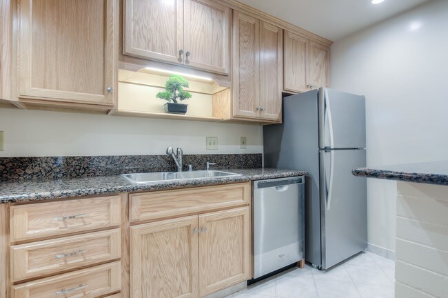 Photo - 277 S Church Ln Unit N/a