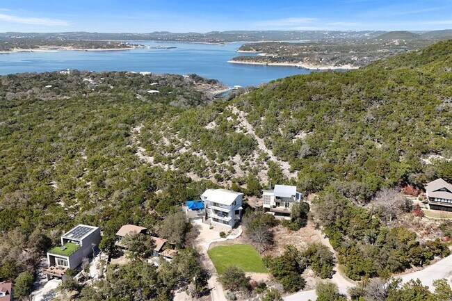 Photo - 14020 Lakeview Dr