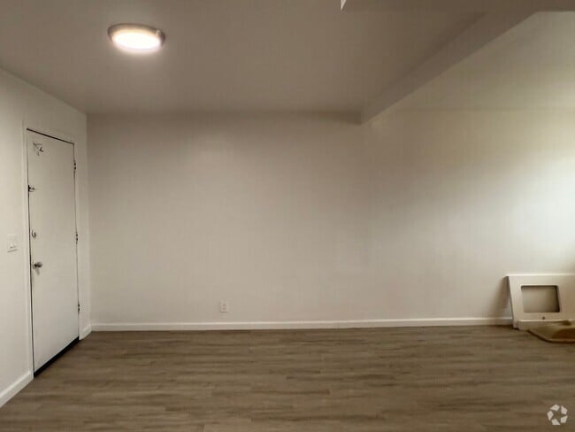 Building Photo - 16Th St. Unit 16Th St. Rental