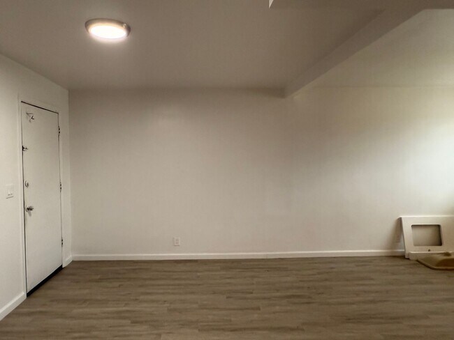 Building Photo - 16Th St. Unit 16Th St. Rental