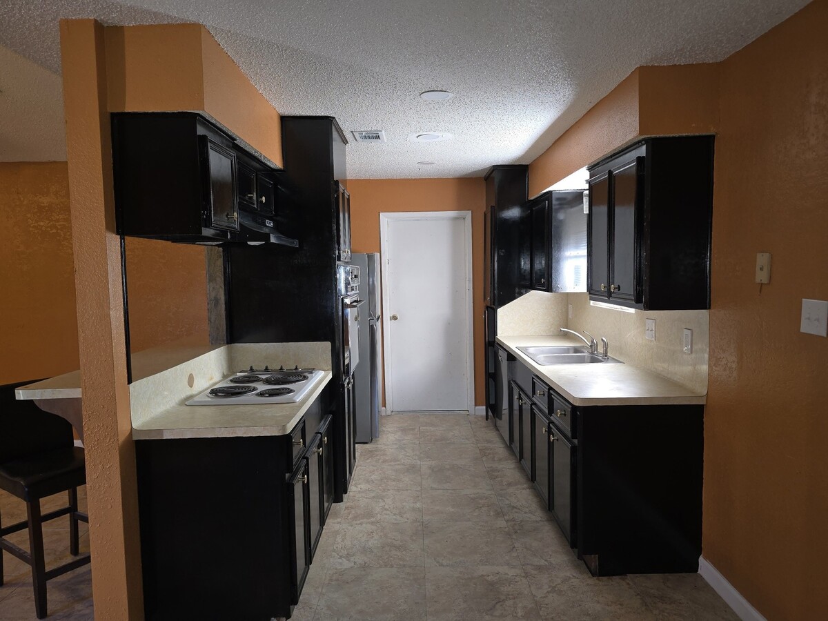 Photo - 7218 Oriole St