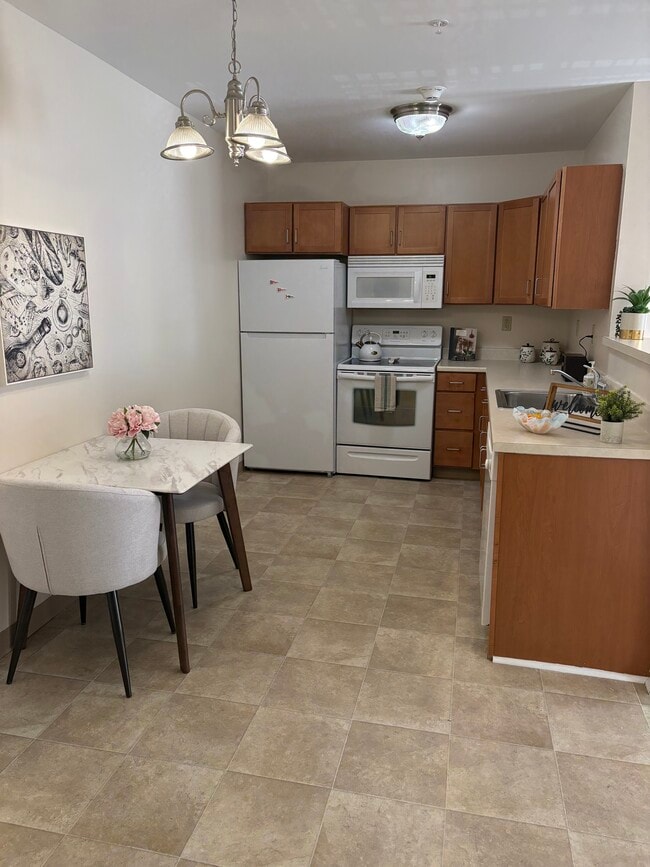Fully Equipped Kitchen - Crestmount Senior Apartments