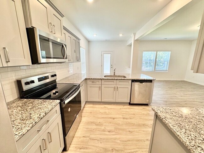Photo - Beautiful Paired Home minutes from I-85 3br 2.5 ba with 2 car garage