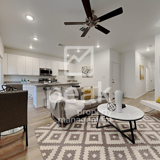Building Photo - $1699! 3 Bed/2.5 Bath located in Forest Hi... Rental