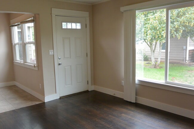 Photo - 3600.3602e.Evergreen Unit 3600