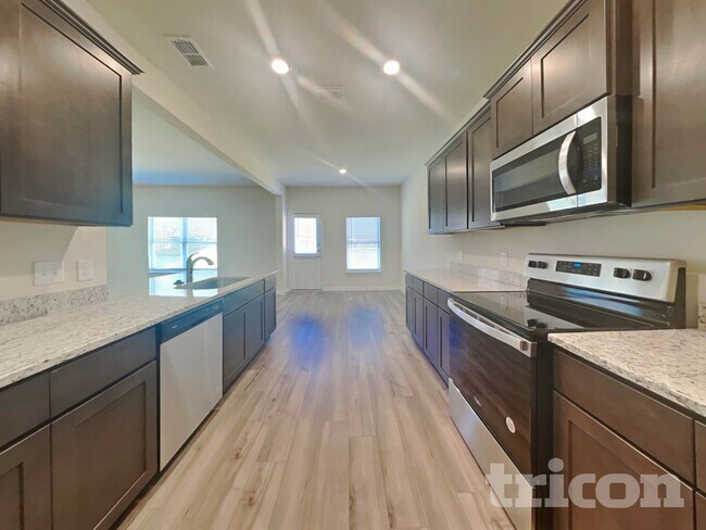 Photo - 1917 Belmont Dr