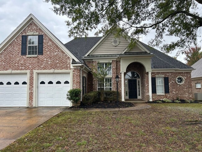 Building Photo - 3069 Roseleigh Dr