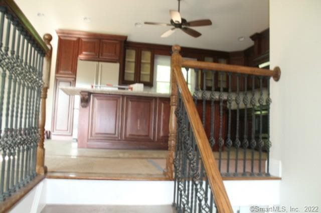 Photo - 81 Woodridge Dr S
