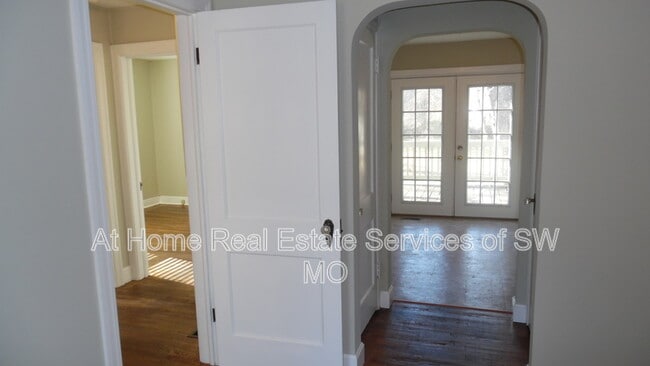 Photo - 1913 S Dollison Ave