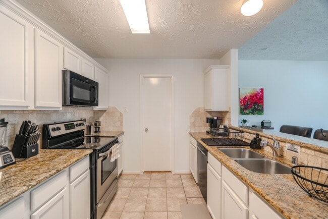 Building Photo - 8051 Bay Branch Dr Unit 234