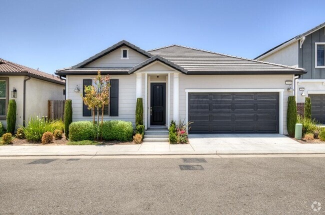 Building Photo - 2935 N Leya Dr Rental