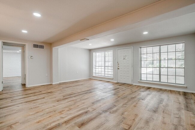 Photo - Charming 1 Bed 1 Bath - Great Location Unit A