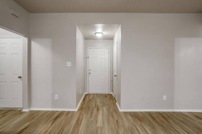 Photo - 2616 Castle Pines Dr