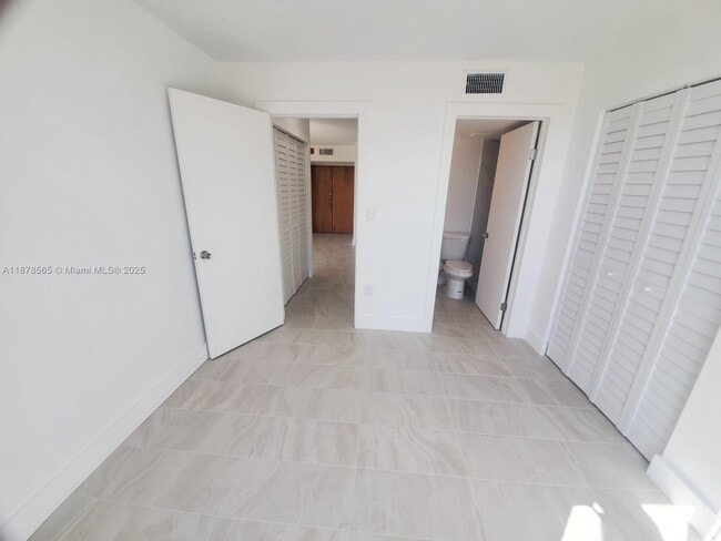 Photo - 11750 SW 18th St Unidad 217-1