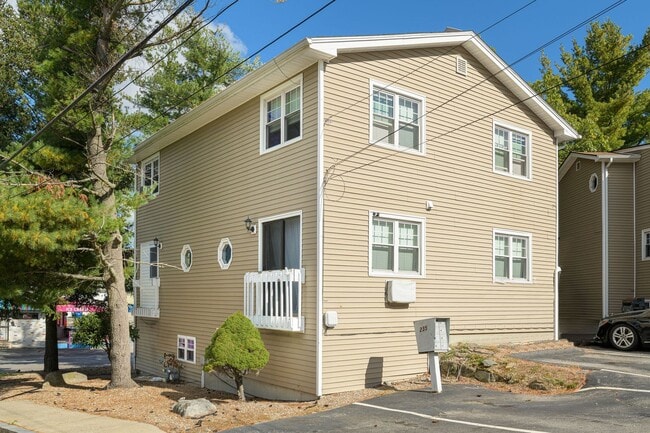 Admiral St - Admiral St Apartment Unit 3